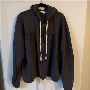 Cropped grey light sweatshirt jacket.